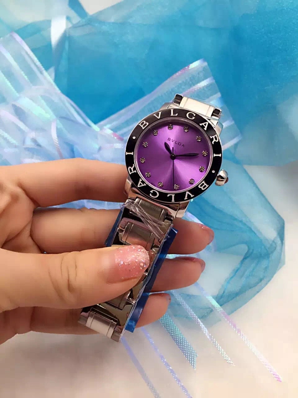 ブルガリ時計正面デザイン